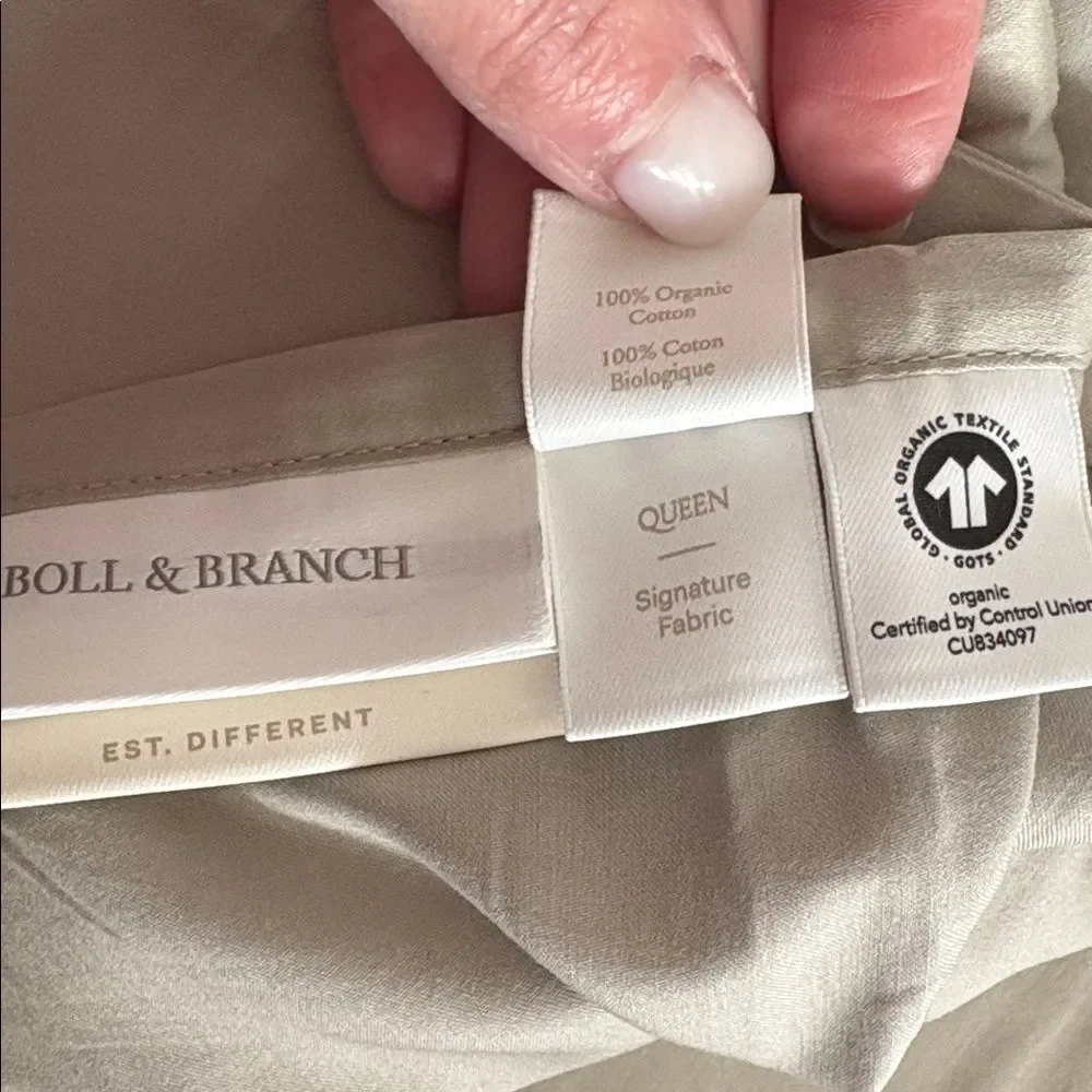 Boll & Branch Sateen Organic Cotton Signature Hemmed Sheet Set Queen $279